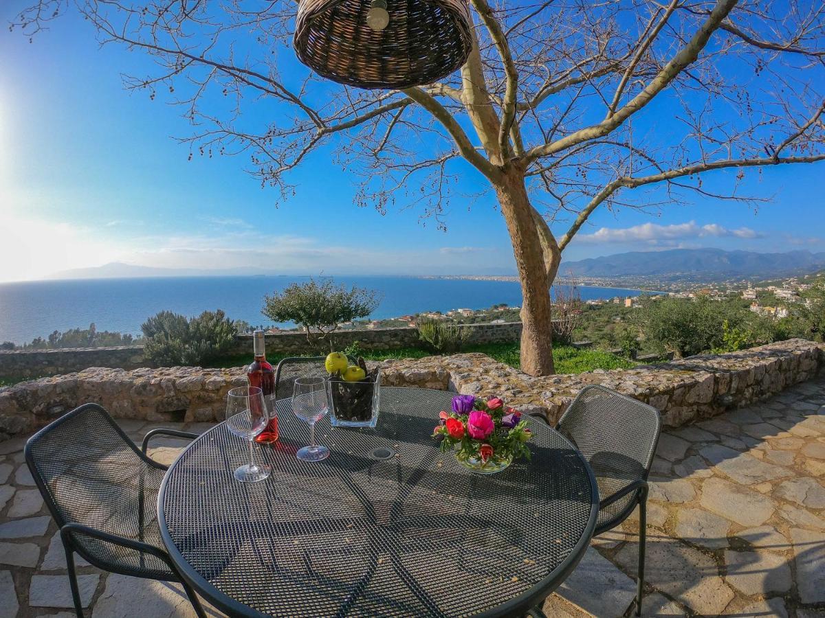 Apartamento Aloe Meli Kalamata Exterior foto